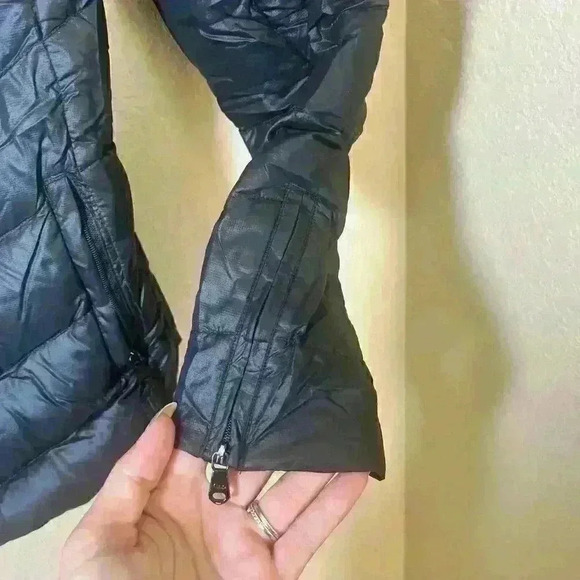 GAP womans down puffer jacket size xtra small in excellent condition - Picture 6 of 9